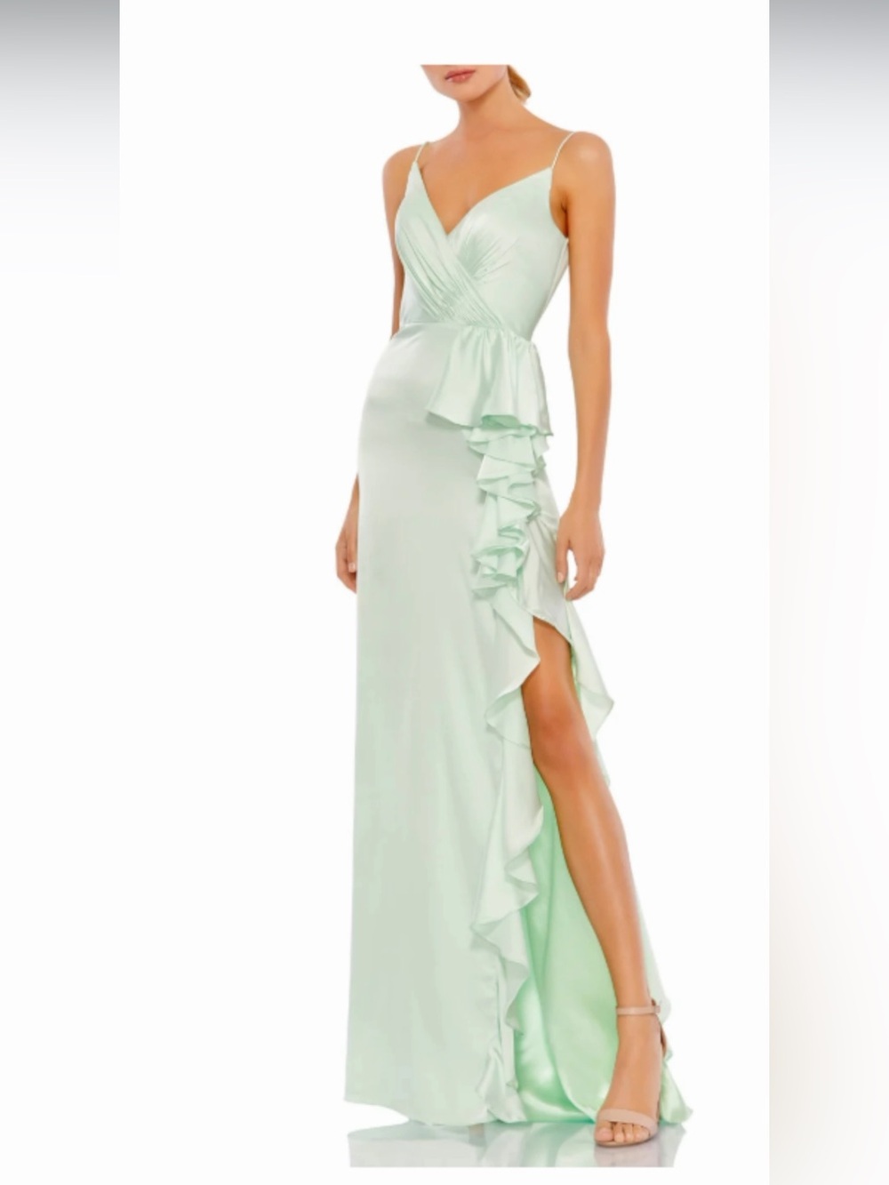 Mac Duggal size 8 light pistachio green satin ruffled